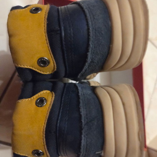 Kickers boots for boys size 34 like new, dark blue