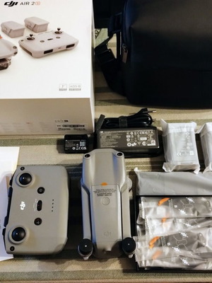 DJI AIR 2S Fly More Combo drone new