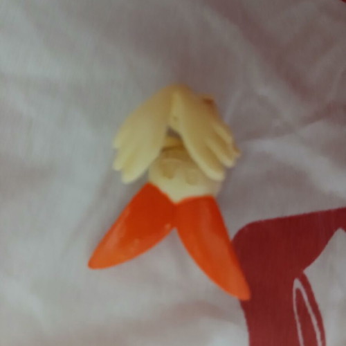 Victini mini figure Pokemon Gen 5 Black and White