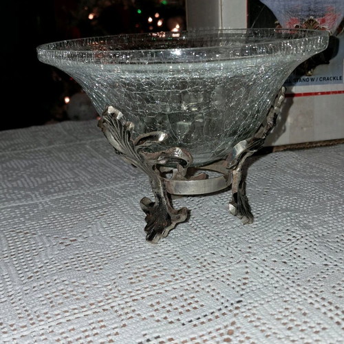 Decorative bowl with crackle glass and metal base, new