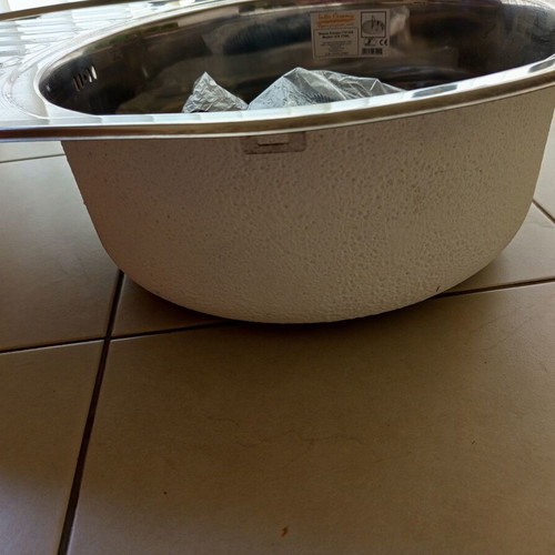 Stainless Steel Oval Sink new, 77x50cm