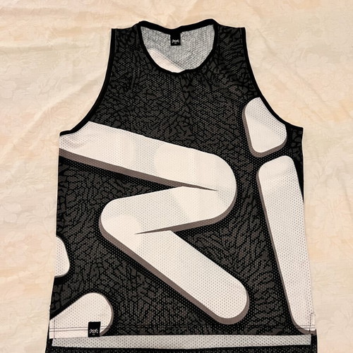 Tank-Top Rise Limited Edition Medium like new