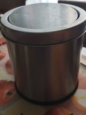 Inox countertop trash bin used, swing lid, 17cm diameter