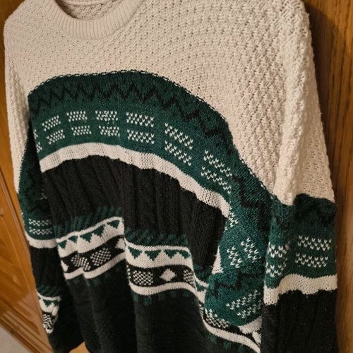 Knitted men's tricolor long-sleeve sweater used, size S-M
