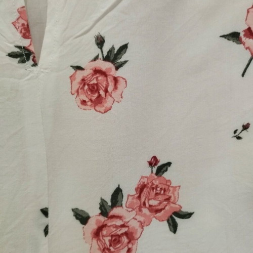 Φλοράλ μπλούζα H&M μέγεθος 38 σαν καινούργιο, άσπρη με ροζ