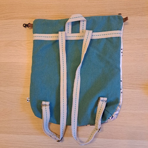 LazyDayz fabric backpack like new, multicolor