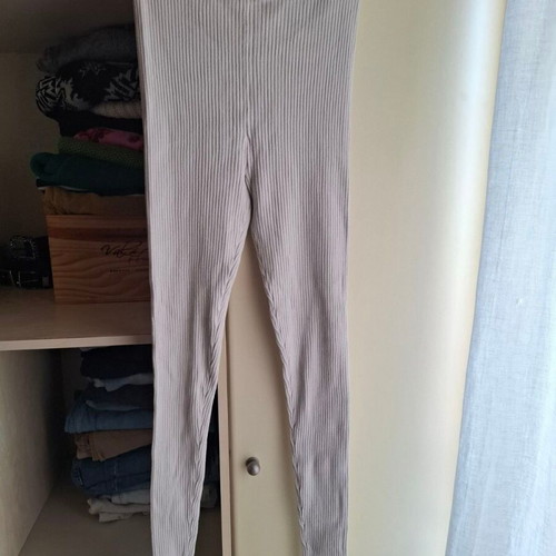 Ribbed leggings H&M used, size M, beige