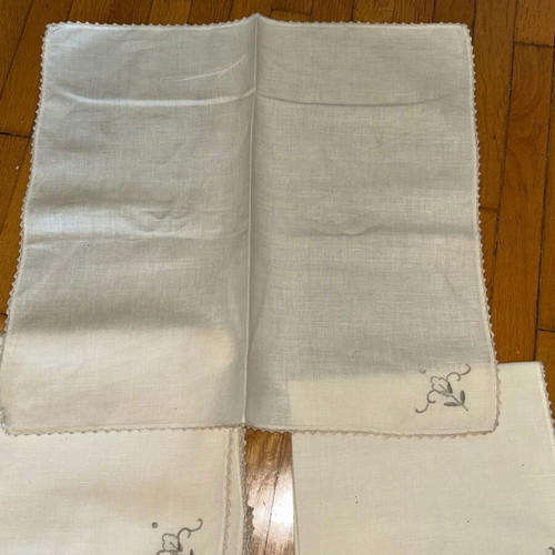 Vintage linen napkins with embroidery and lace set (1960s)