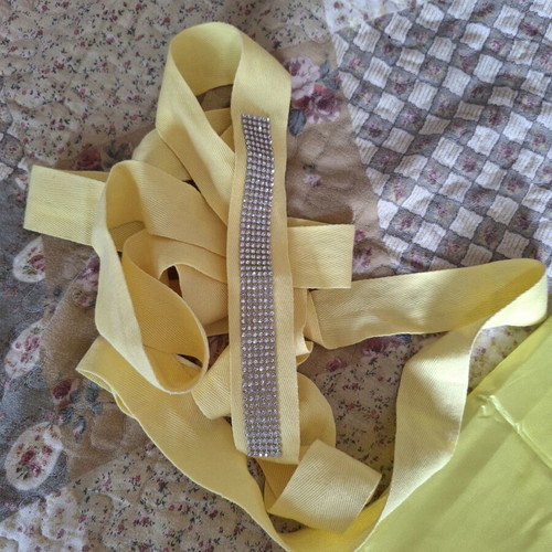 C-Throu satin strapless dress yellow lime like new, sizes S-M