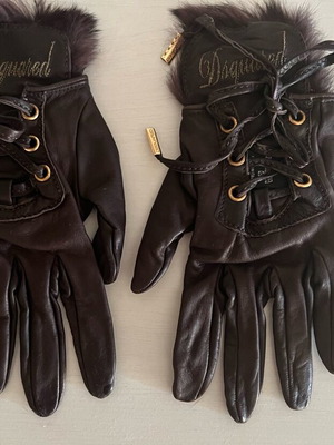 Dsquared2 leather gloves with fox fur used
