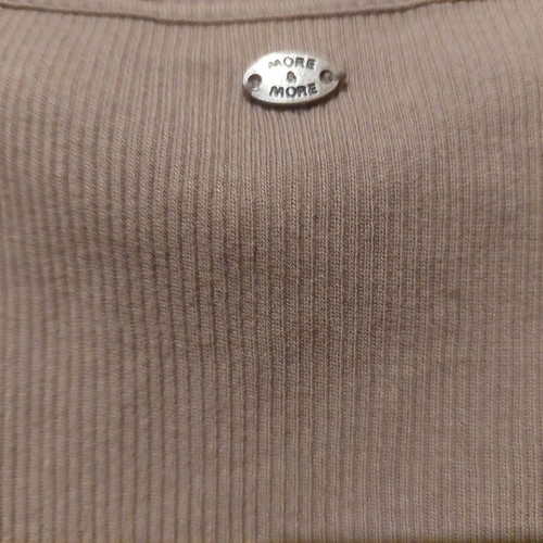 More & More khaki women's sleeveless top Size Medium like new