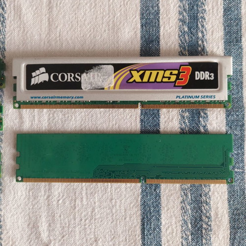 Kingston DDR3 RAM memory pack of 5 pieces 1 GB and 2 GB used