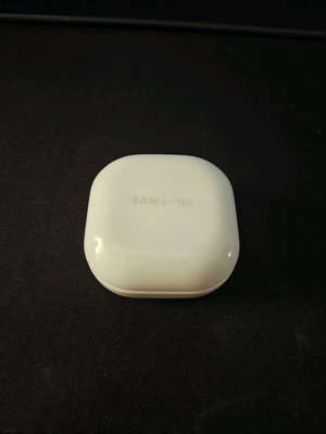 Samsung Galaxy Buds 2 like new