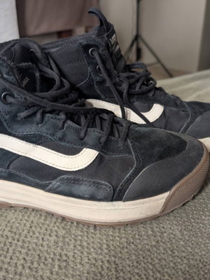 Vans Ultrarange Exo MTE boots used, size 42, black