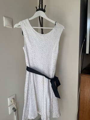Morgan White Lace Lined Dress Black Bow Size M used