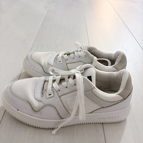 Tommy Jeans Sneakers used, size 38, white unisex sport shoes