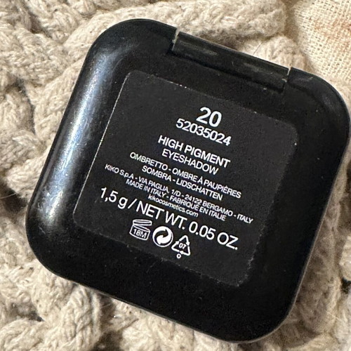 High pigment eyeshadow like new