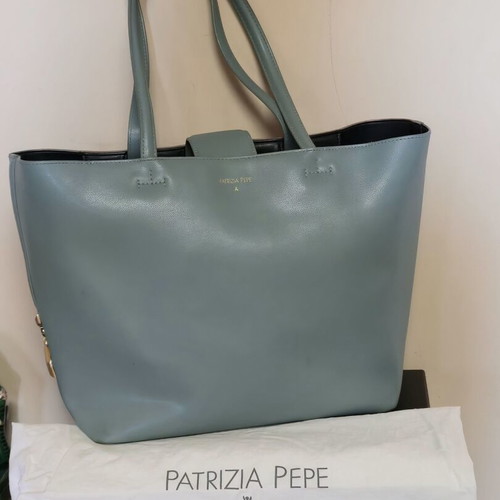 Patrizia Pepe shoulder bag used, turquoise leather, one main compartment