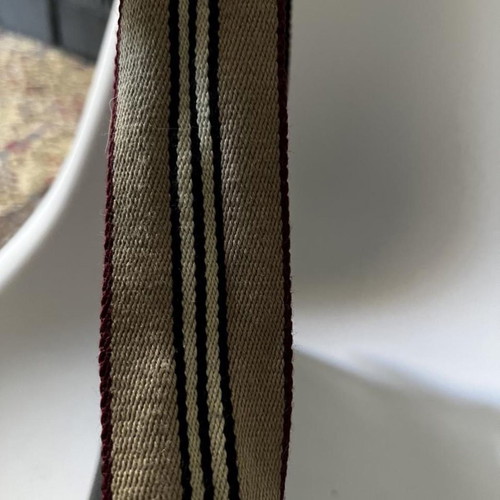 Burberry shoulder bag used with leather and sporty strap