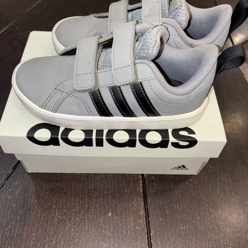 Adidas kids shoes size 27 grey like new, athletic