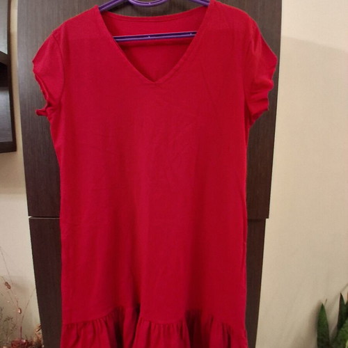 Dresses pack of 2 L mako cotton like new, black and red