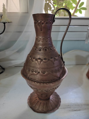 Handmade copper pitcher used, museum piece with engraved signature