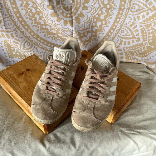 Adidas athletic shoes used, size 38
