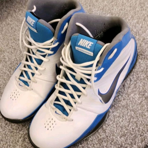 Nike basketball shoes like new, size 44-44.5