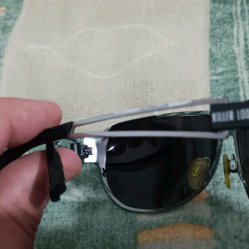 Killer Loop sunglasses used with worn frame and new lenses
