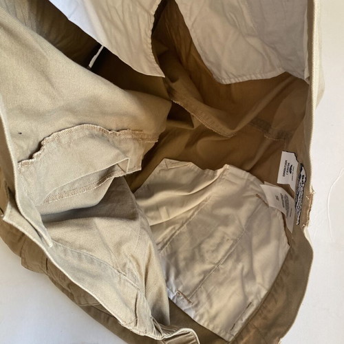 Columbia men's cargo shorts khaki size 3XL like new