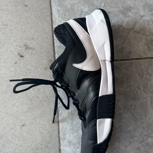 Padel tennis shoes like new, sizes 44-45