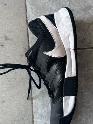 Padel tennis shoes like new Nike and adidas