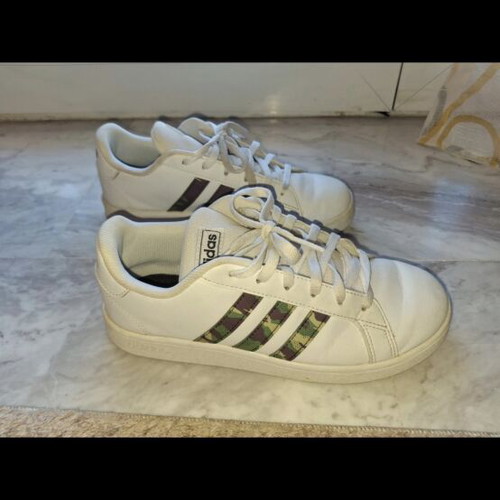 Adidas sneakers unisex like new, size 36, white multicolor
