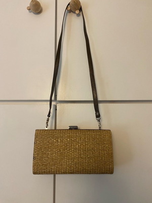 Crossbody bag with extra strap