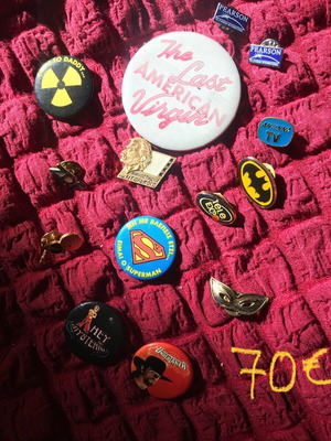 Vintage collectible pins set of 22 colorful pieces new