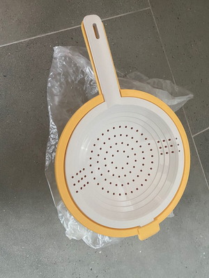 Tupperware double colander new, multipurpose