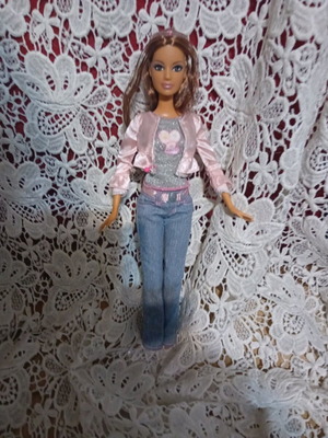 Pink Barbie like new without bag