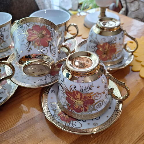 Coffee cup and saucer set restored, 6 pieces with gilding in box