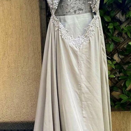 Formal dress gray like new, size M