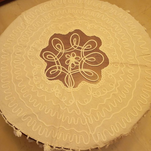 Vintage round tablecloth 81x87 with embossed cordonetto and tassels, used