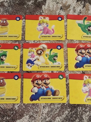 Super Mario cards like new, set of 9