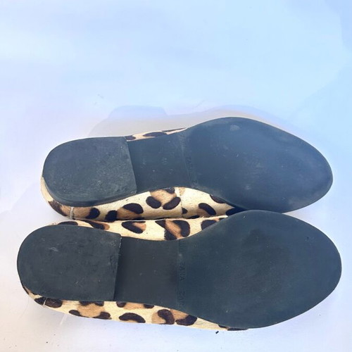 Zara animal print moccasins like new, size 40, beige
