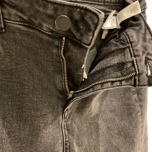 DL1961 black denim pants new, size 28, crop length