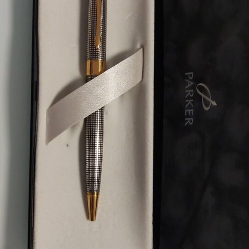 Parker Silver 925 Fountain Pen like new, made in France, medium size