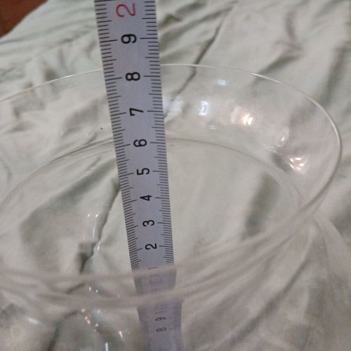 Glass vase 18cm like new