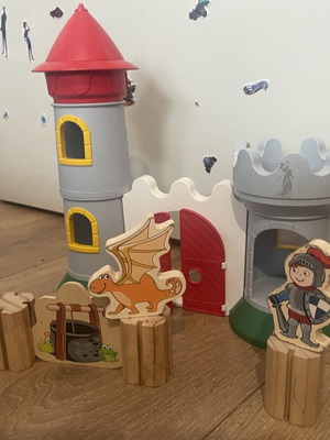 Playmobil κάστρα με δράκο, θησαυρό και ιππότη σαν καινούργιο