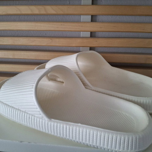 Slippers size 40-41 new, white, non-slip, lightweight