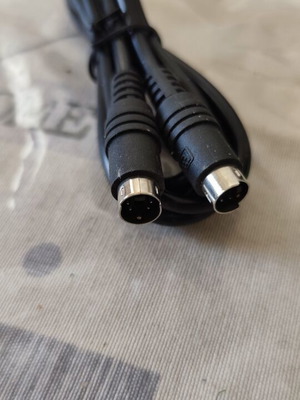S-Video cable 4-pin Mini-DIN new