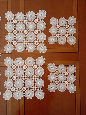 Doilies like new