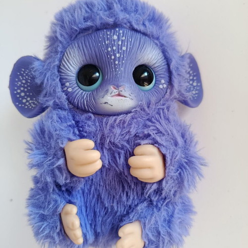 Simba Chin Chin stuffed animal used